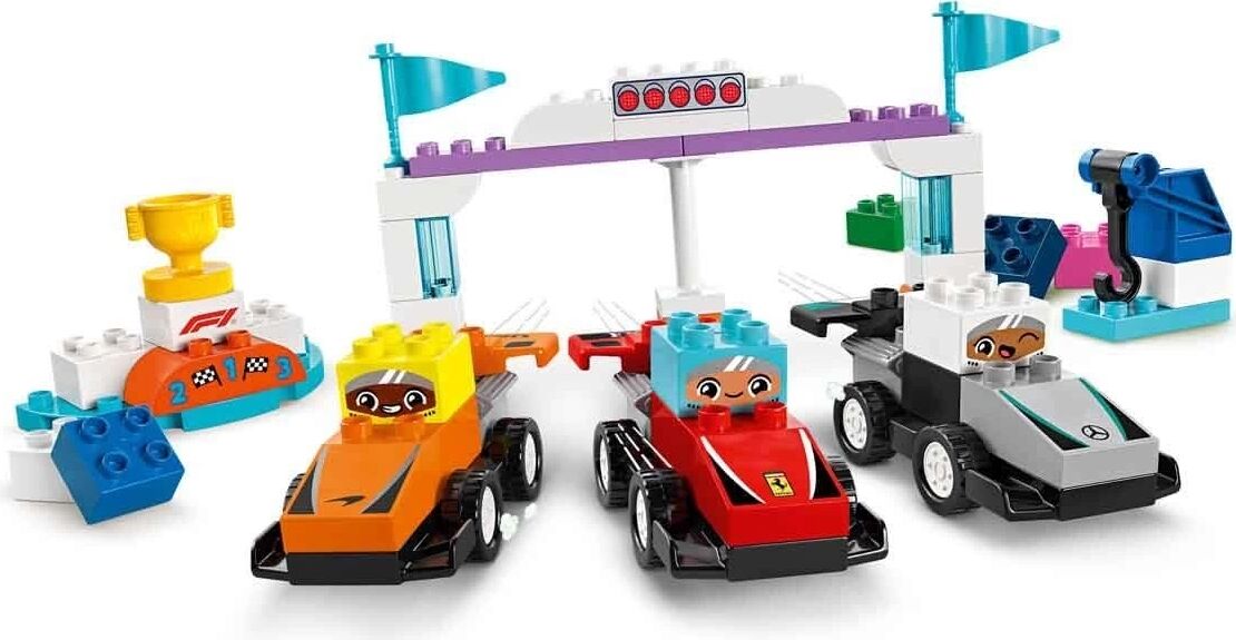LEGO Duplo Kasabası F1 Takımı Yarış Arabaları ve Sürücüler 10445