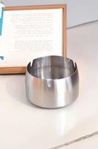 Gümüş Bombeli Paslanmaz Metal Küllük – Modern ve Şık Tasarım