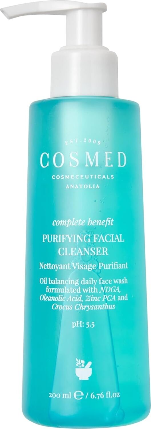 Cosmed Yağlı ve Akne Eğilimli Ciltlere Özel Arındırıcı Yüz Temizleme Jeli Ph 5.5