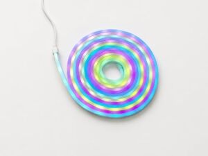 5 Metre Akıllı Silikon Neon Görünümlü Rgb LED Şerit Işık Uygulama Kontrollü Müzik ve Ses Senkronizasyonu 16 Milyon Renk USB Beslemeli Kumandalı
