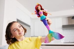 Prensesi Yüzen ve Renk Değiştiren Ariel Bebek Prensesi Oyuncakları, Yüzen Deniz Kızı Ariel Bebek HPD43