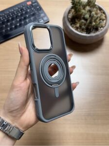 Standlı ve Yüzüklü Magsafe Kılıf Gri iPhone 16 Pro Max ile Uyumlu
