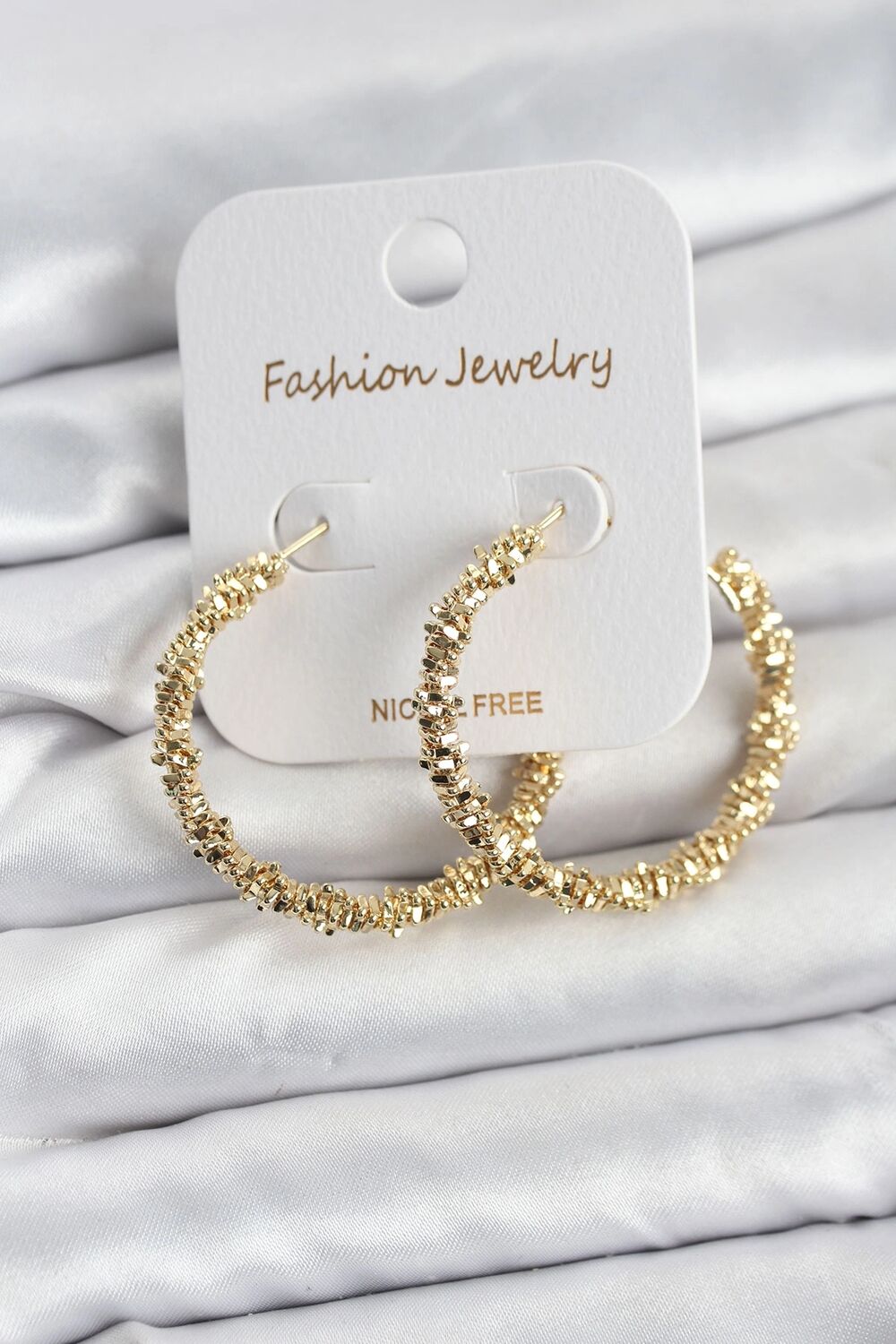 Pirinç Gold Renk Tırtıklı Halka Model Kadın Küpe