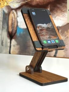 Vıgo Wood Eğim ve Yükseklik Ayarlanabilir Telefon Standı (Ceviz)