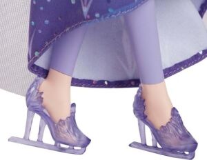 Mattel Karlar Ülkesi: Kış Festivali'nden Ilham Alan Mattel  Karlar Ülkesi Elsa Bebek ve Aksesuarlar, Çıkarılabilen Elbise, Paten ve Bir Çift Ayakkabı, JBG53