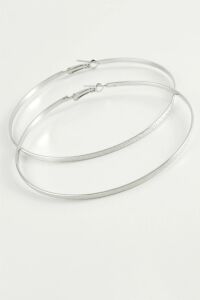 Noktalı Metal Halka Küpe 8-10 cm