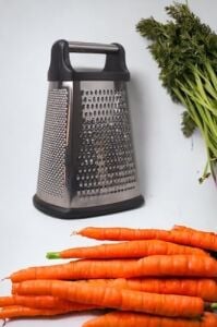 4 Taraflı Paslanmaz Çelik Rende, Dikdörtgen Kaydırmaz Tabanlı Tutacaklı Paslanmaz Çelik Rende (22CM*14CM*12CM)
