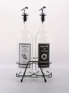Şeffaf 750 ml Siyah Beyaz Etiketli Siyah Standlı Akıtıcılı Yağlık Yağdanlık