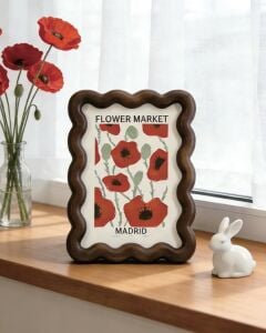 Dekoratif Fotoğraf Çerçevesi Koleksiyonu - Doğal Ahşap ve Metal Seçenekli, Modern Masaüstü ve Duvar Çerçevesi (Wavy 13X18 Cm)