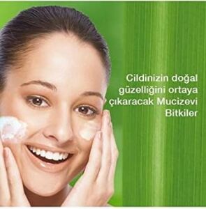 Himalaya Since 1930 Arındırıcı Yüz Temizleme Köpüğü, Neem, Zerdeçal, Parabensiz, Normal ve Yağlı Ciltler, 150 ml