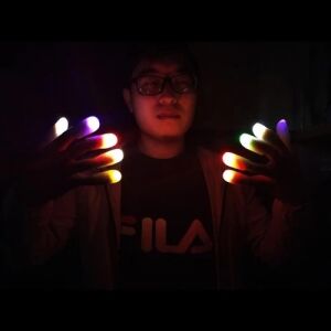 LED Işıklı Renkli Sihirli Parmak Şaka