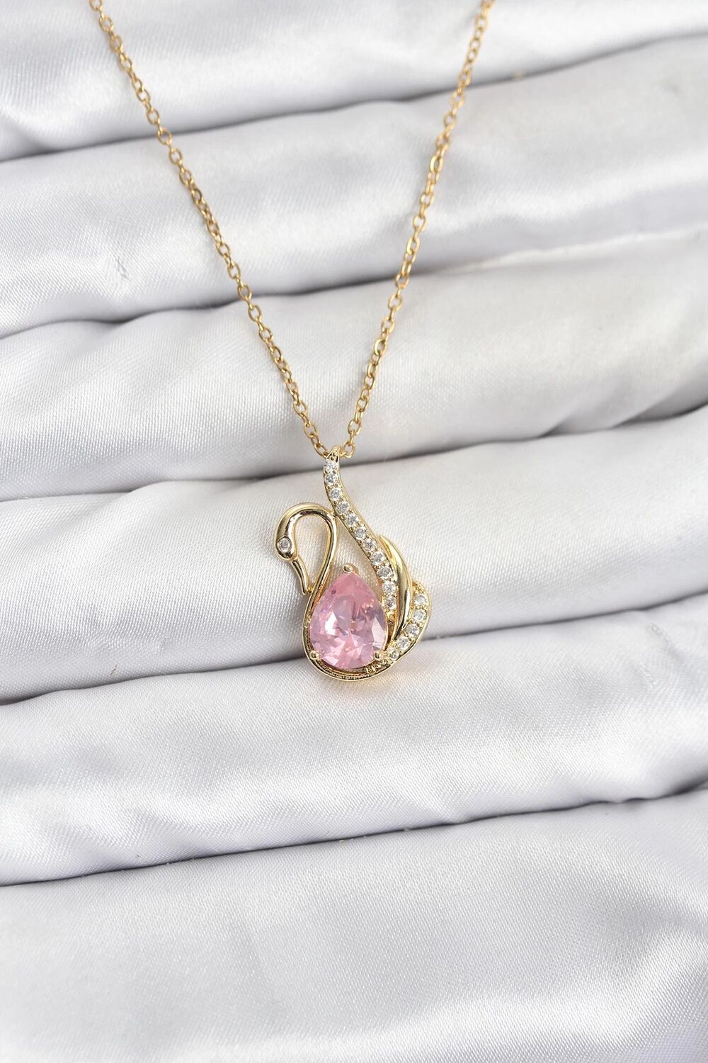 316L Çelik Zincir Gold Renk Pembe Kuğu Model Zirkon Taşlı Kadın Kolye