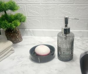 Sıvı Sabunluk ve Sabunluk 2 Li Banyo Seti Gri Siyah