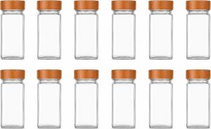 Bambu Kapaklı Cam Baharatlık Seti 12 Adet, Şeffaf Kare Baharat Kavanozu, Plastik Delikli Iç Kapaklı Kontrollü Döküm Sistemi, 11X4X4 cm Mutfak Düzenleyici Baharat Saklama Kabı Seti