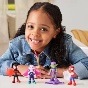 Spidey ve Süper Arkadaşları Örümcek Oyuncak, Aksesuarlı, 7,6 cm Boyutunda Aksiyon Figürü, Süper Kahraman Oyuncağı, 3 Yaşından Itibaren Çocuklar Için