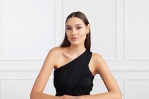 Infaillible 24H Fresh Wear Pudra Fondöten 180 Rose Sand