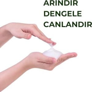 Çay Ağacı Aktifli Yüz Temizleme Köpüğü 150ML