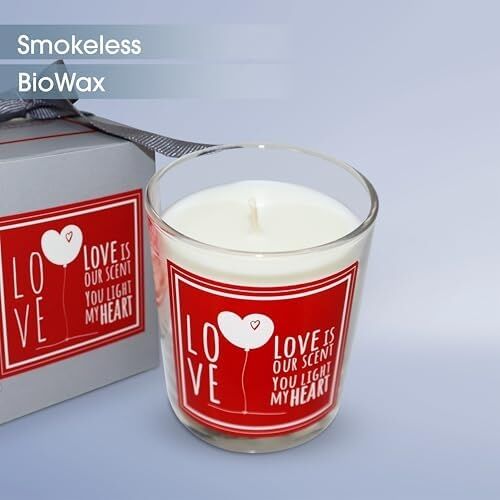 Candle – From The Heart Koleksiyonu Wood & Spice Sandal Kokulu Cam Bardak Mum, 135 G, Şık Hediye Kutulu, Sevgililer Günü & Doğum Günü Için Özel Tasarım Mum