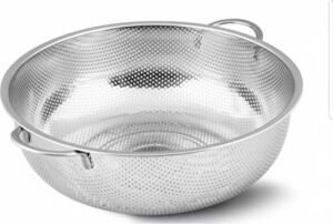 Premium 22 cm Paslanmaz Çelik Mutfak Süzgeci, Çift Kulplu Metal Pirinç ve Bakliyat Yıkama Kabı, Isıya Dayanıklı Delikli Sebze Meyve Süzme Kasesi (Gümüş)