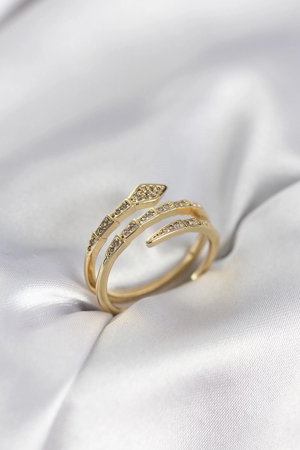 Yılan Model Gold Renk Zirkon Taşlı Kadın Yüzük