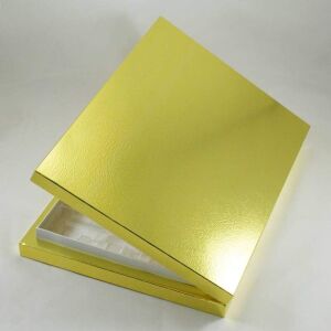 24 Bölmeli Madlen Çikolata Kutusu Gold (Altın) Renkli