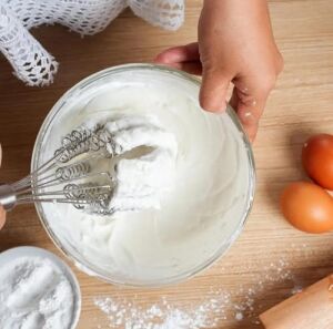 Helezon Yaylı Çırpıcı – 304 Paslanmaz Çelik Makarna Çırpıcı & Çırpma Teli, Yaylı Spiral Tasarım, Kıvamlı Yumurta, Krema, Pasta ve Hamur Çırpma, Dayanıklı Profesyonel Mutfak Gereci
