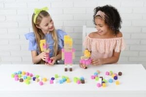 Meli Minis Cube – 100 Yapı Taşı, Kızlar Için Yaratıcı Oyuncak, 2 cm x 2 Cm, Neon Renkler, Bpa Içermez, Ce Sertifikalı, Pedagojik Hediye, 3 Yaşından Itibaren Uygundur