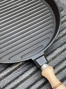 Döküm Izgara Tavası (31 cm Çapında)