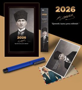2026 Kalpaklı Atatürk Ajandası Ayraç Kartpostal Kalem - Lacivert