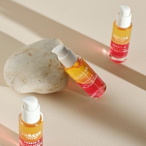 Lumene Arctic Oil Leke Karşıtı Multivitamin Kokteyli (30 Ml)