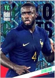 Hediyecik Panini Fifa Top Class 2024 Holo Giants Kart-Dayot Upamecano