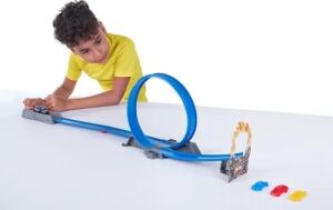 Zuru Metal Machines S1 Kızgın Yol Oyun Seti 360° Loop, Güçlü Fırlatıcı ve 3 Adet Parçalanabilir Araç Içeren Aksiyon Pist Seti