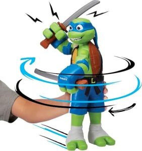 Teenage Mutant Ninja Turtles Giant Roll N Punch Leonardo. Güçlü Delme Eylemini Serbest Bırakın! Her Yaştan Tmnt Hayranları Için 12 Inç Ölçekli Figür!