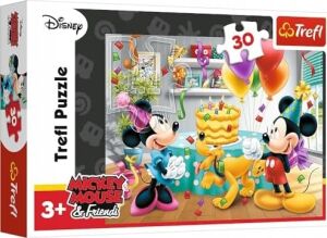 30 Birthday Cake,  Characters