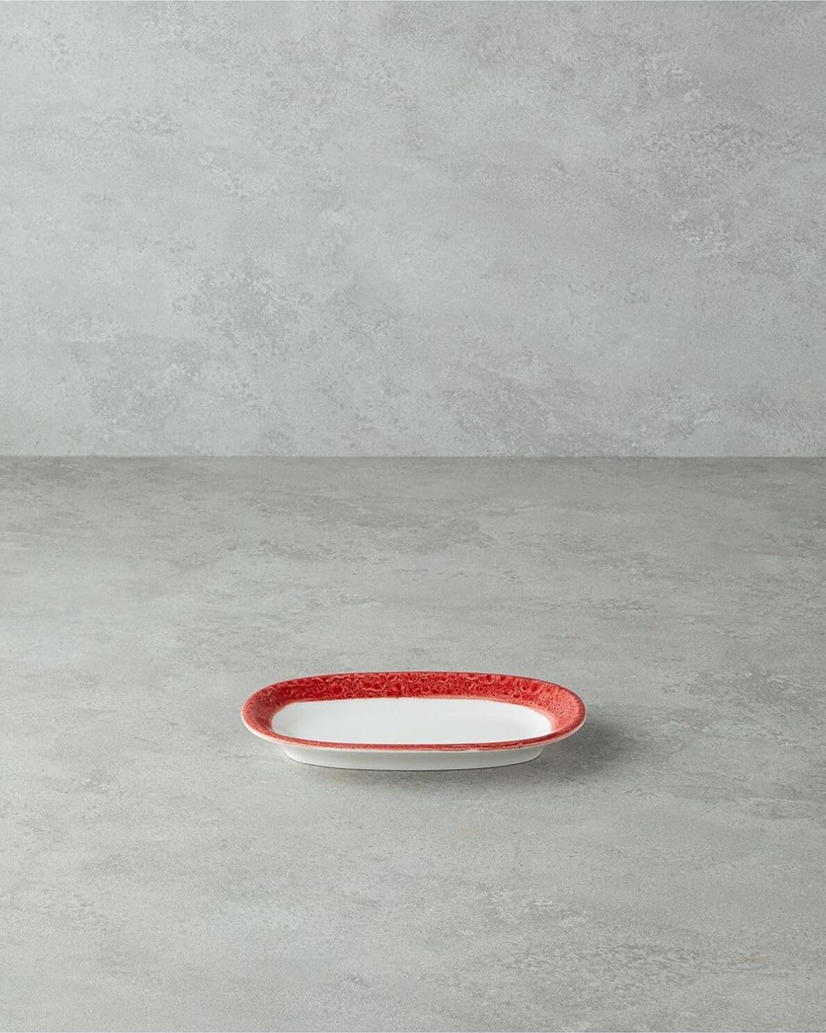 Larry Porselen Kayık Tabak 19 cm Kırmızı