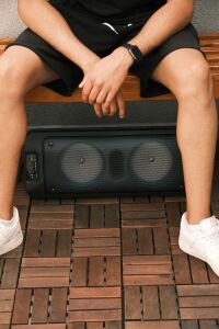 Siyah Büyük Çift Hoparlörlü Bluetooth Ses Sistemi, Işıklı ve Mikrofonlu, Suya Dayanıklı
