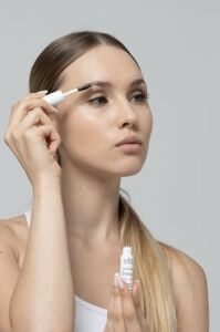 Bloomin Kaş Güçlendirici Dolgunlaştırıcı Uzatıcı Serum