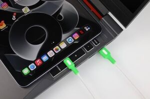USB A-C Hızlı Şarj Kablosu (Beyaz + Beyaz/yeşil Uç) (150 Cm)