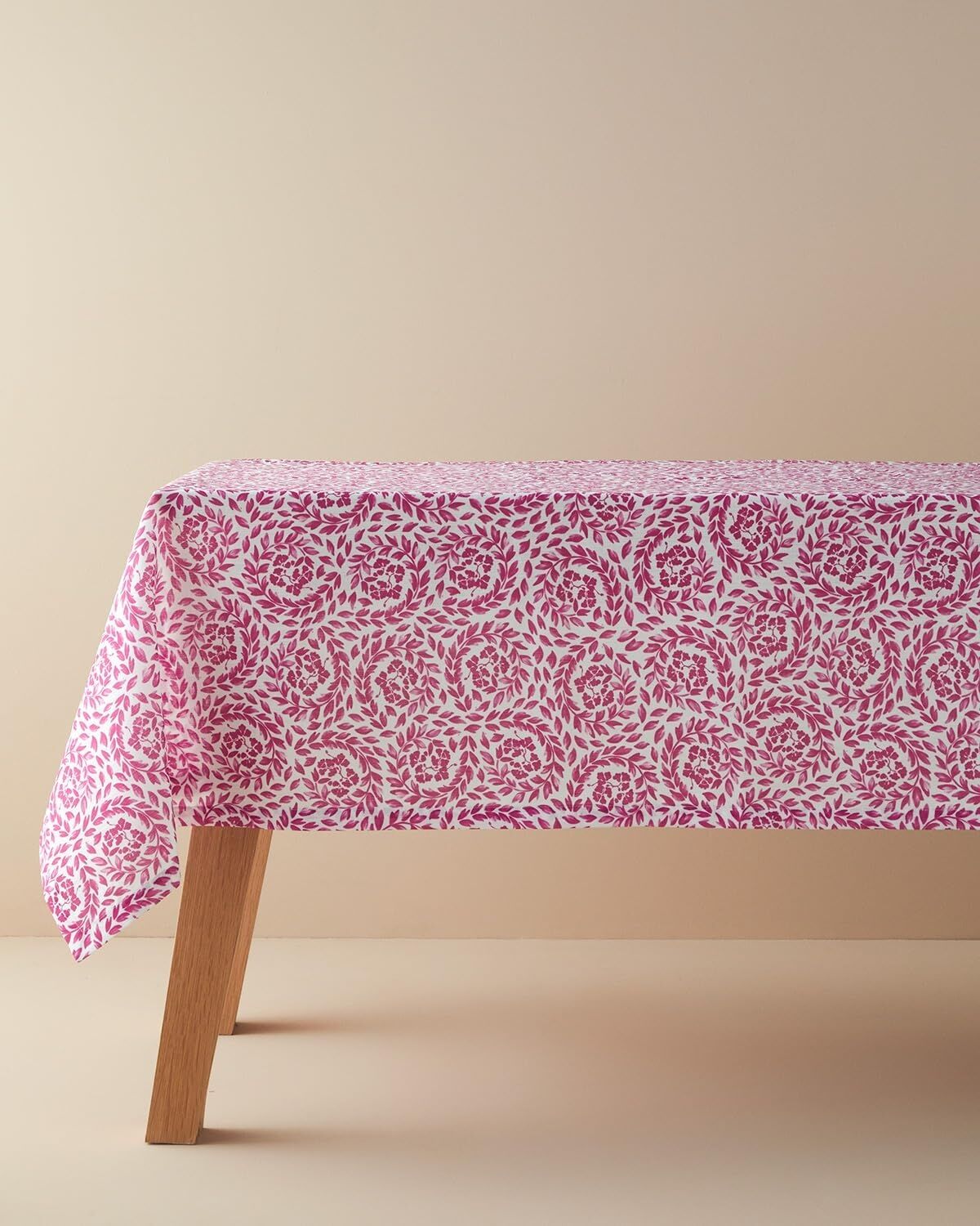 Carnival Floral Polyester Masa Örtüsü Fuşya