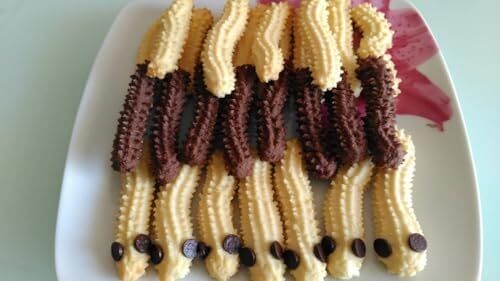 Plastik Gri Renk Tırtıl Kurabiye Kalıbı, Tırtıklı Şekilli Kek Pasta Krema Süsleme Aparatı Pastacılık Süsü Dekoru (Gri, 2 Adet)