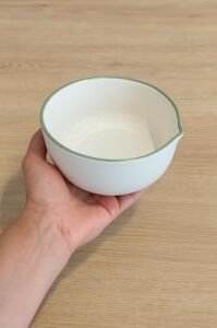 Matchiva Geleneksel Japon Matcha Seti, 4 Parça, Seramik Kase, Bambu Çırpıcı, Çırpıcı Standı, Bambu Kaşık, Beyaz ve Yeşil