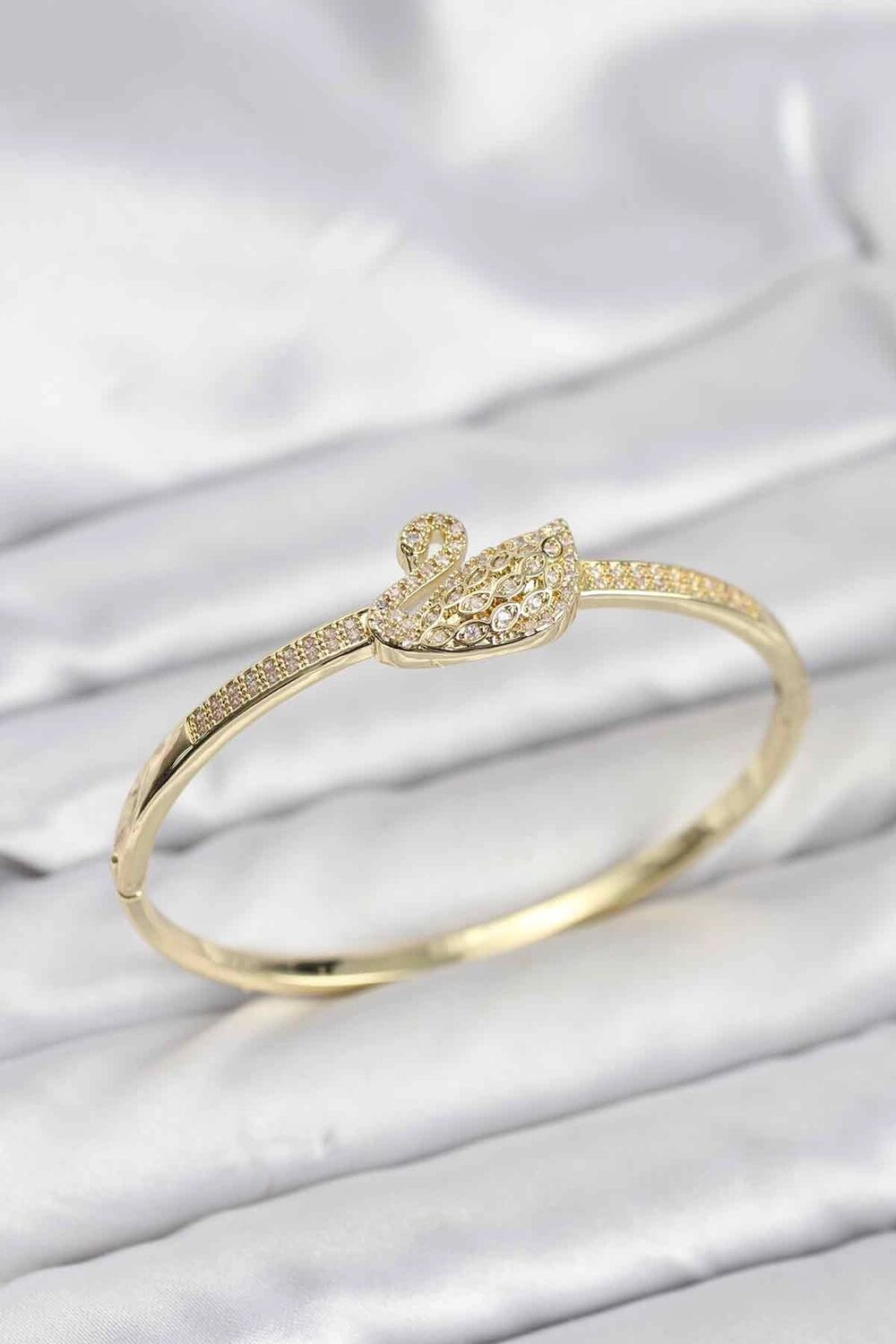 Pirinç Gold Renk Zirkon Taşlı Kuğu Model Kadın Kelepçe Bileklik