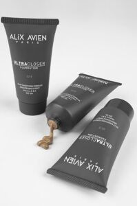 Ultra Kapatıcı Nemlendirici SPF35 Faktör ve E & C Vitaminli Fondöten - Ultracloser Foundation 02