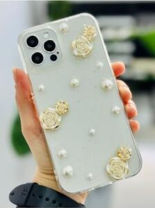 Iphone 12 ve 12 Pro ile Uyumlu Inci Gül Tasarım Oyuncaklı Esnek Silikon Kılıf