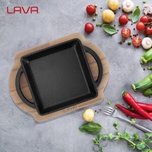 Lava, Pişirme Kabı, Lv Eco P Tv 1212 K4, Kare Teller ve Ahşap Altlık, Ölçüler 12 x 12 Cm, Dökme Demir, Siyah