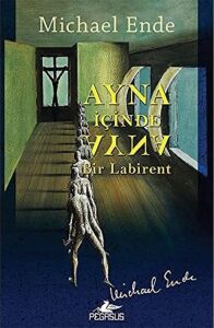 Ayna Içinde Ayna: Bir Labirent