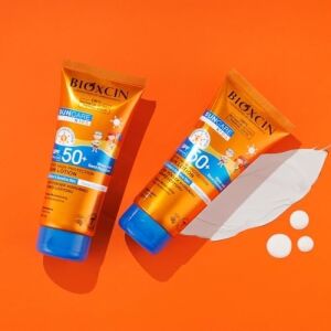 Sun Care Çok Yüksek Korumalı Çocuk Güneş Kremi,% 100 Botanik Aktif, 50 Spf, 200 ml
