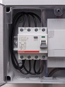 1 Adet Federal 4X40 A 30MA 6ka Kaçak Akım Rolesi Fk4 9FA-H1064-0040