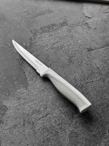 Tırtıklı Steak Bıçağı,11 cm Gri D-NEOGEK011