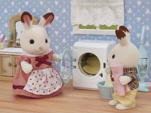 Sylvanian Families Çamaşır Makinesi ve Elektrik Süpürgesi Seti 5445